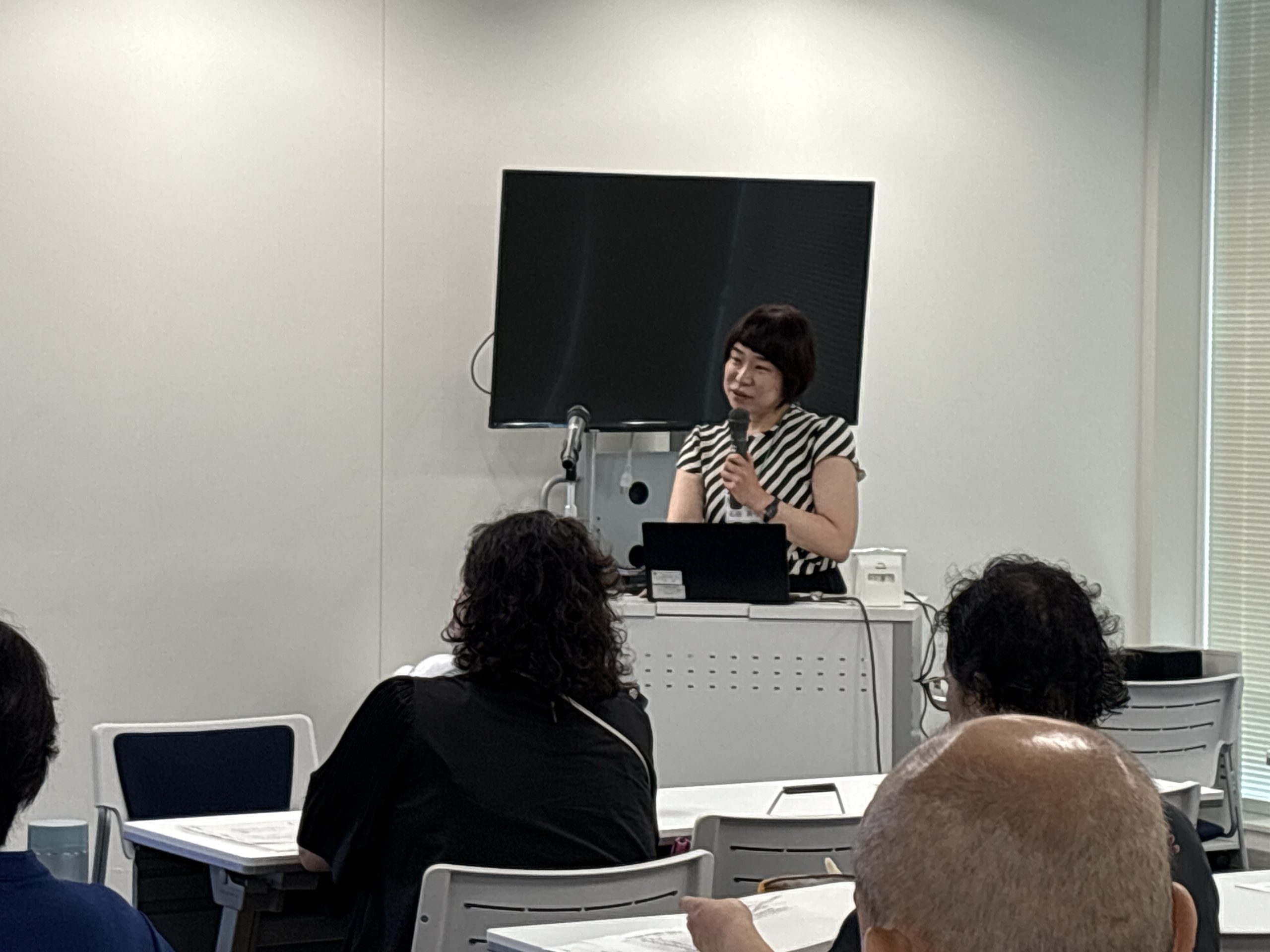 埼玉県がんのピア・サポーター向けフォローアップ研修会にて講師が講義をしている様子(第3回研修)